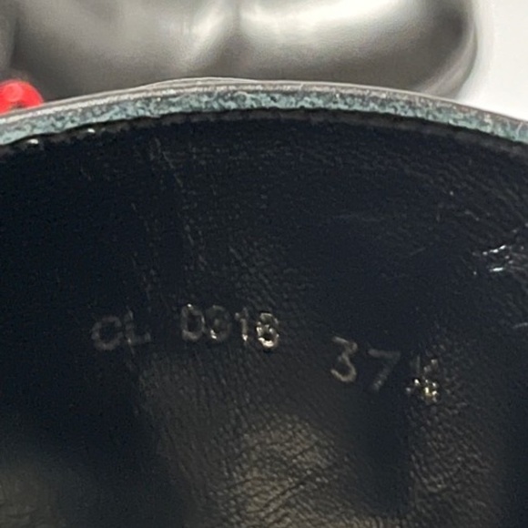 New Authentic Dior leather flat ankle bootie - Picture 7 of 7